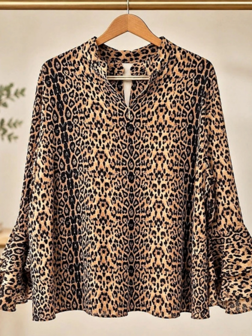 Peter Nygard Leopard Print Ruffle Bell Sleeve Blouse XL 23" PTP